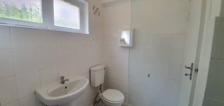 To Let 1 Bedroom Property for Rent in Sea Point Western Cape
